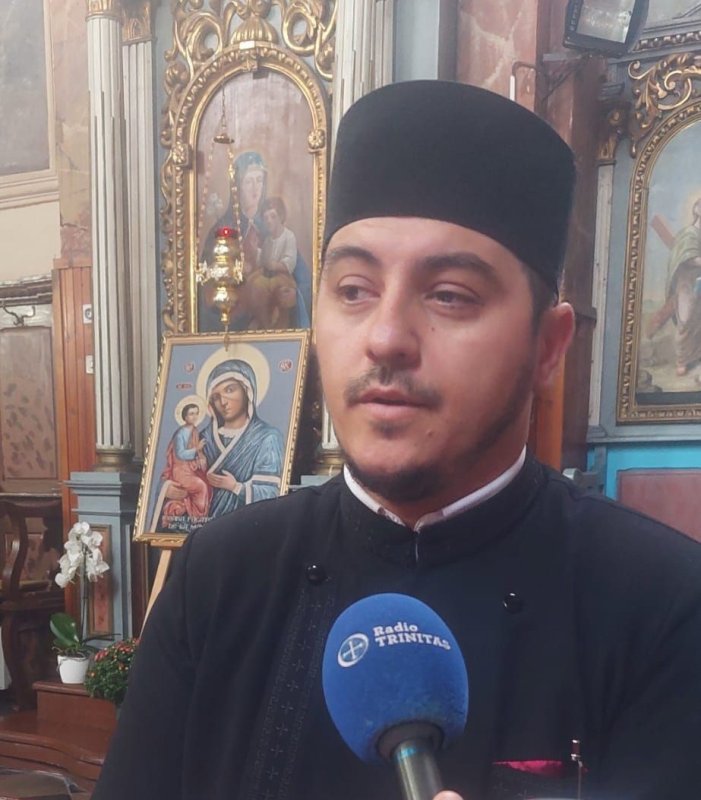 Un preot din Botoșani slujește printre românii din Serbia
