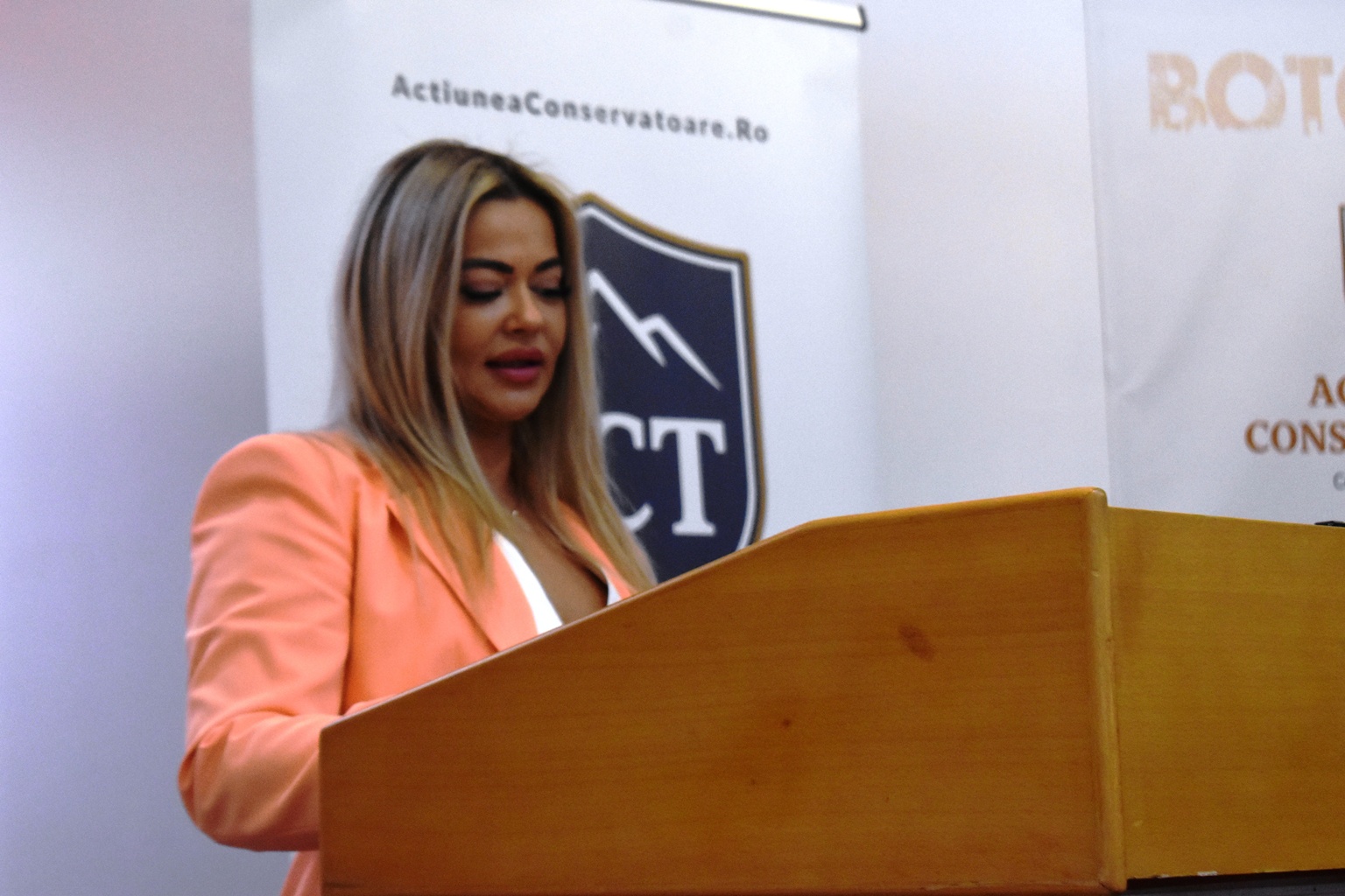 Roxana Aioanei, membră BEJ ACT Botoșani
