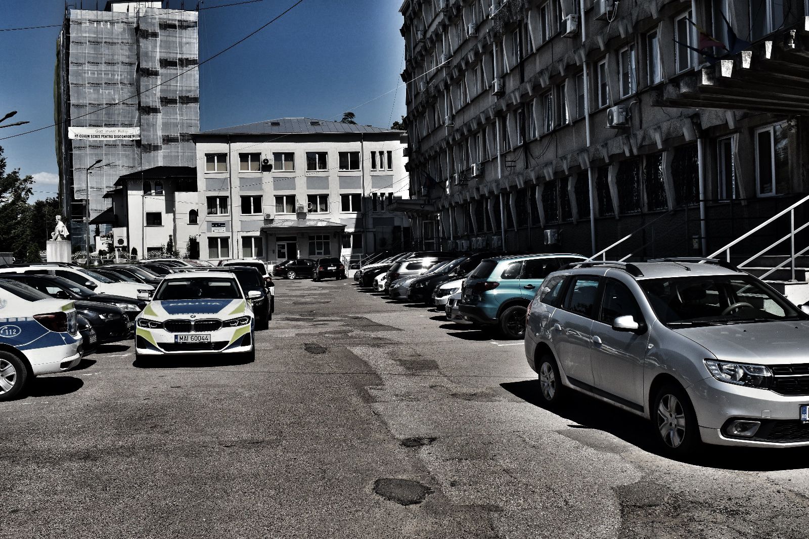 S-au scos armele între sindicaliști și șefii Poliției Botoșani: Parlamentul sesizat cu ”spionaj” și recompense 