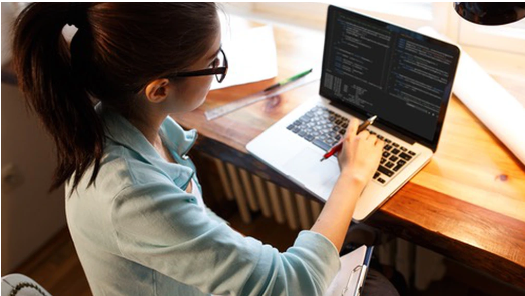 Propunere în Parlament: Salariul în funcție de vechime și nivelul de studii 