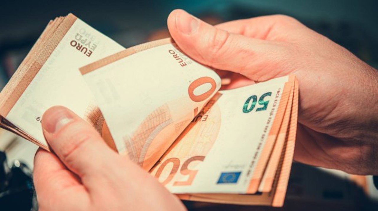 tara unde se ofera salarii mari