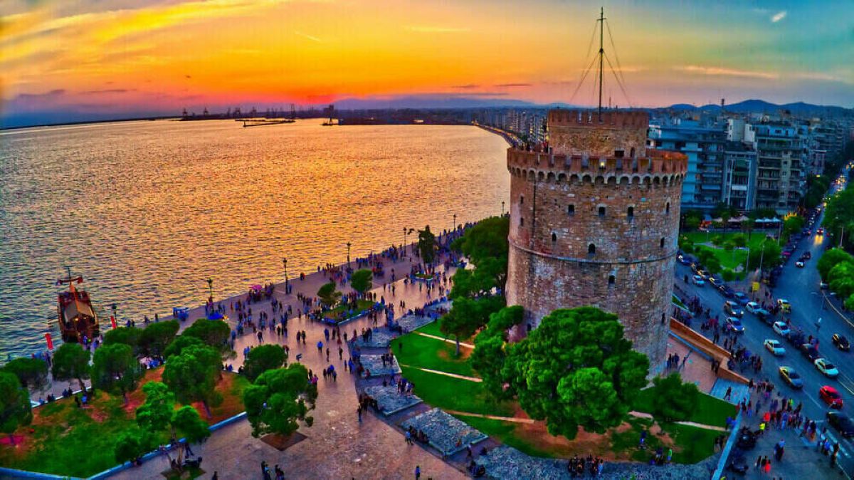 SALONIC