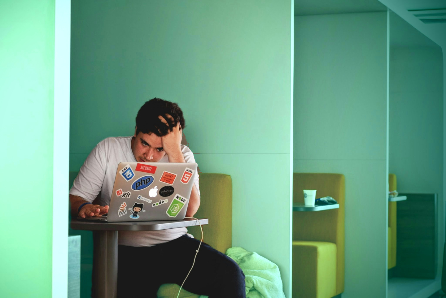 Capcana ascunsă a mini-businessurilor: Nu munca grea te epuizează, ci birocrația