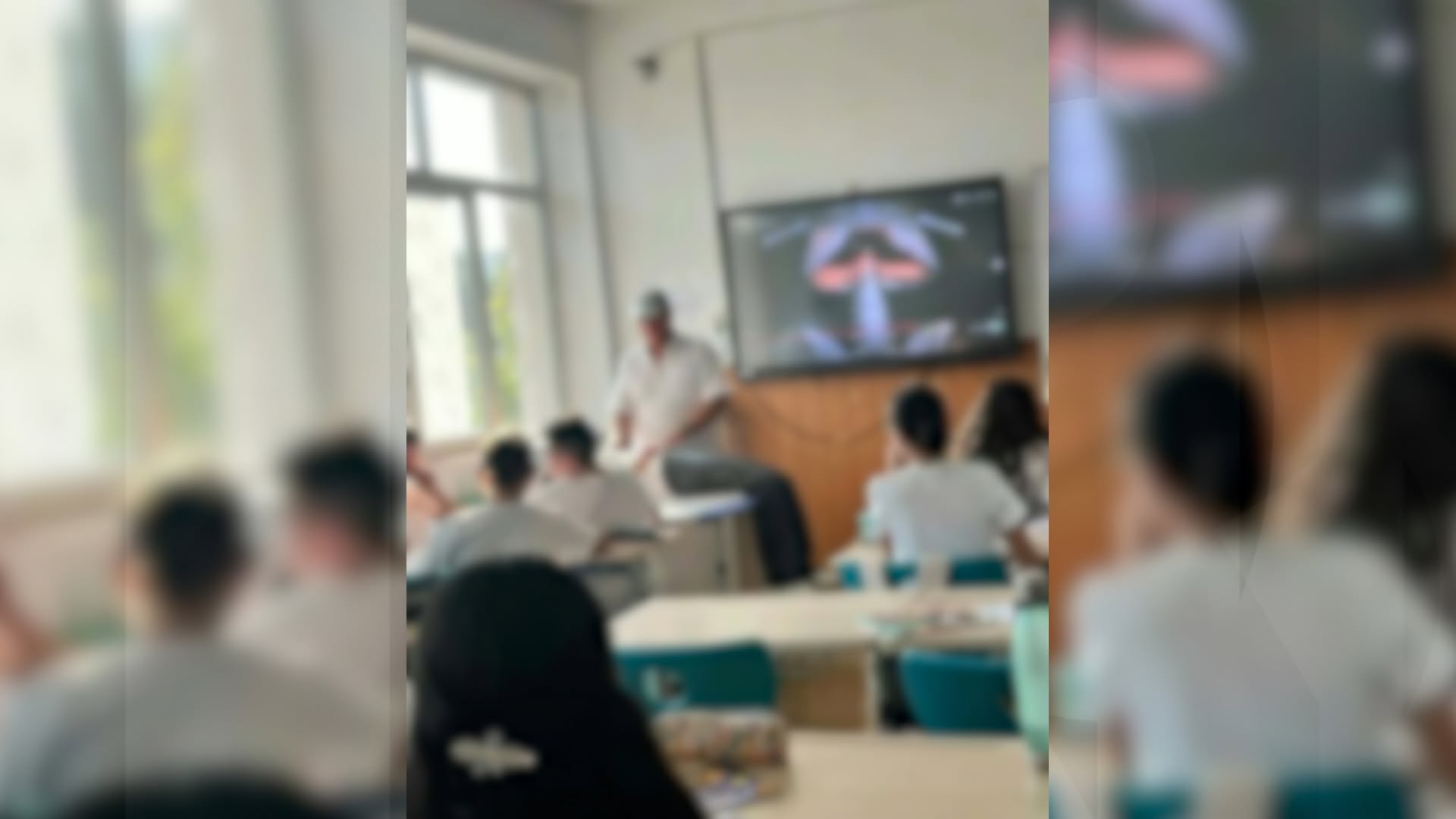 profesor acuzat de comportament indecent