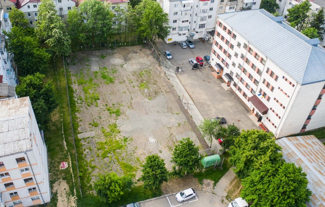 A fost semnat ordinul de începere a lucrărilor pentru sala de sport a unei școli din municipiu