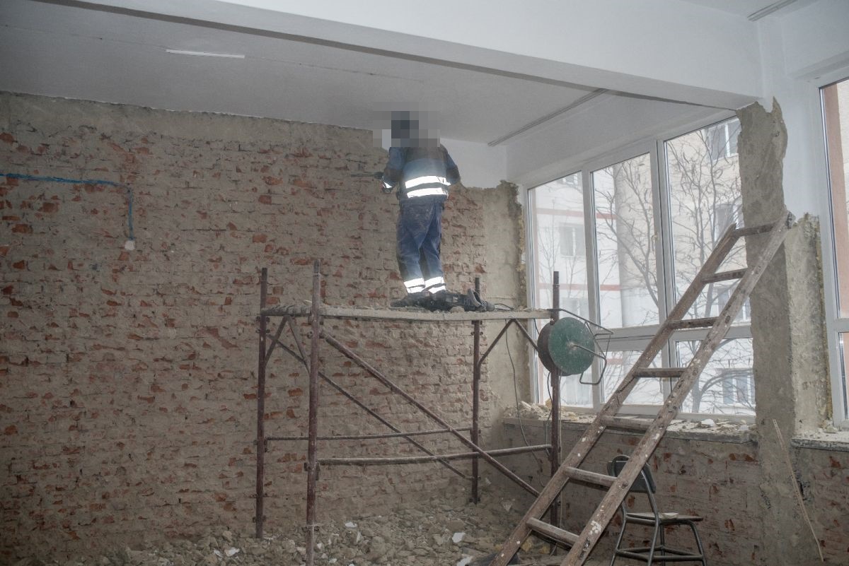 Lucrări la unele școli cu „piedici” de tot felul, întârzieri și cu plățile: Vom găsi cele mai bune soluții