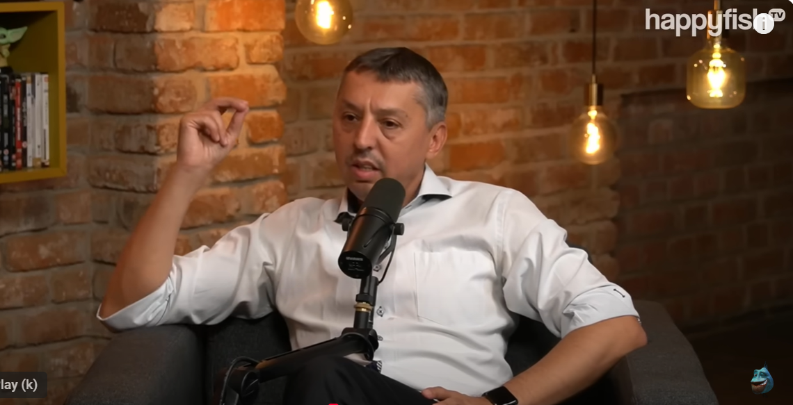 Ministrul Educației, Daniel David, recunoaște: „Eu n-am lucrat în facultate, m-au susținut părinții”