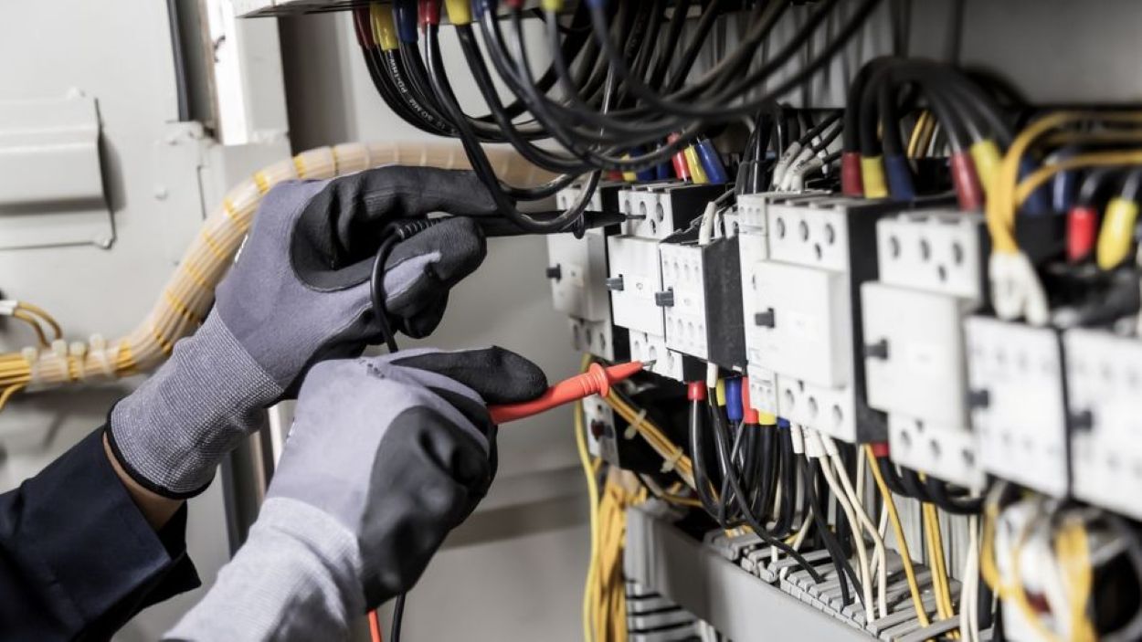 se opreste curentul ]n mai multe localitati