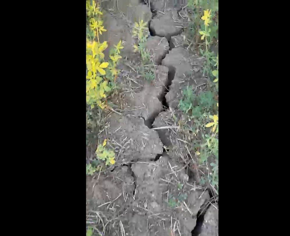 Se crapă pământul! Secetă puternică la Botoșani: Ceva de groază - VIDEO