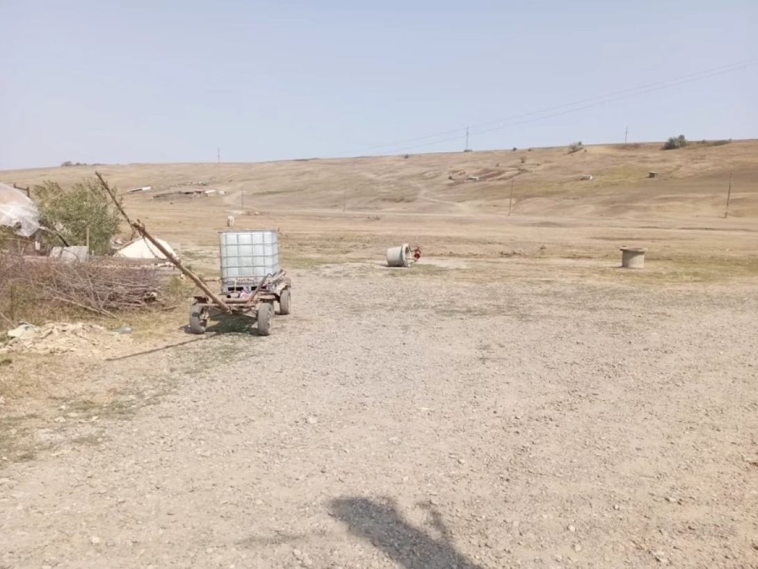 Dramă la Botoșani din cauza secetei: Am ajuns să ne furăm apă unul de la altul