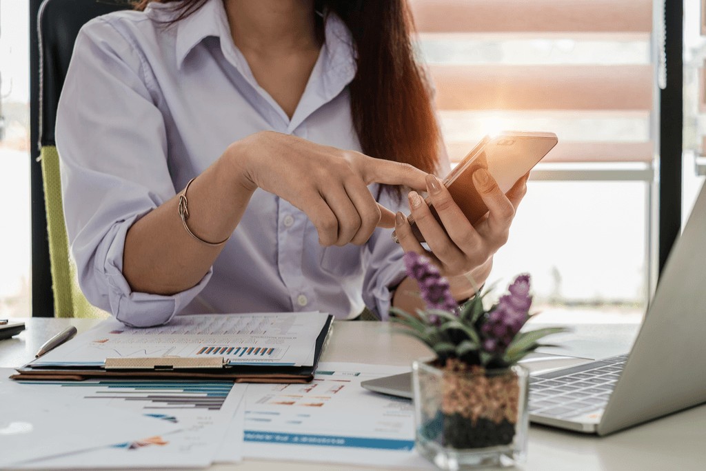 Aproape 500 de locuri de muncă la Botoșani, de la secretară la ingineri și muncitori – LISTA posturilor 