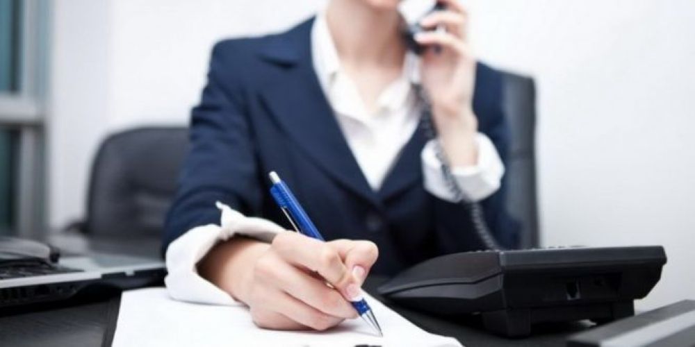 Se caută secretară la o școală din Botoșani – LISTA locurilor de muncă 