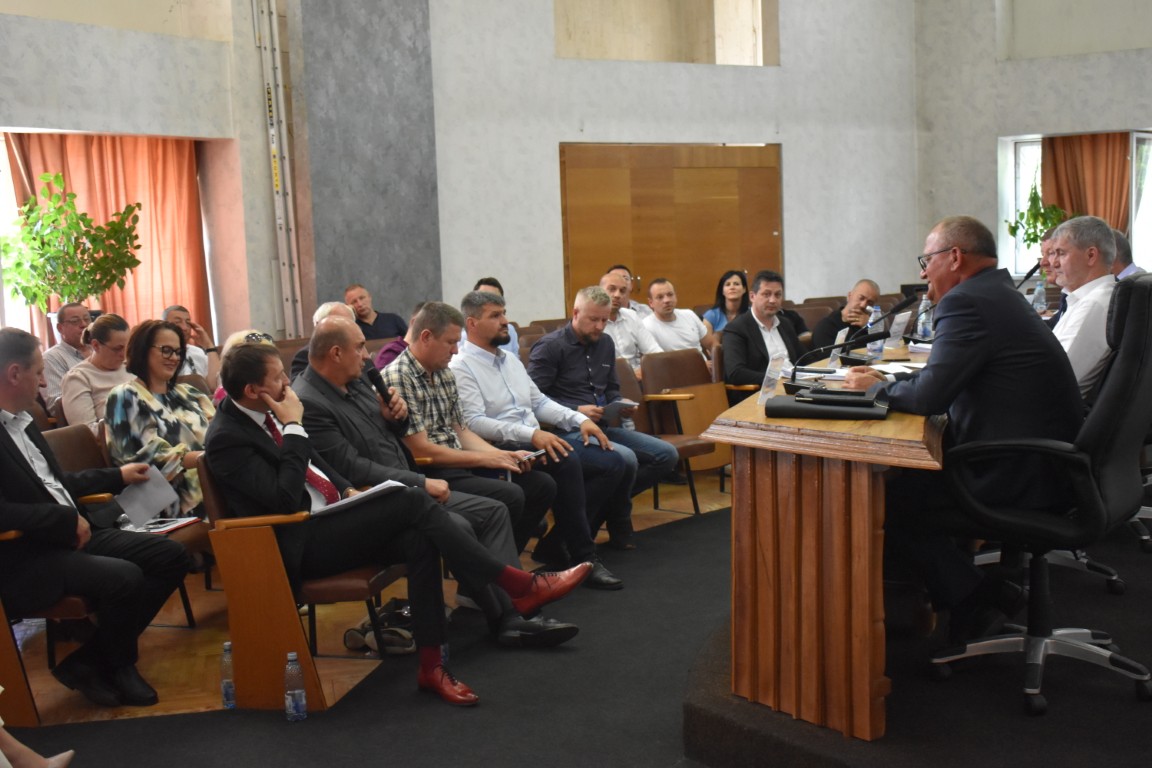 Iftime cheamă din nou consilierii la votul pentru adăpători și ignoră pretențiile pesediștilor 