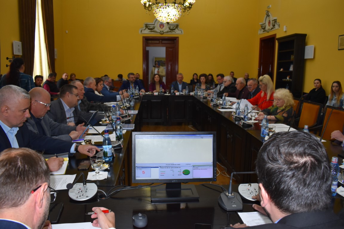 ACUM: Consilierii locali au stabilit nivelul taxelor și impozitelor pe anul viitor