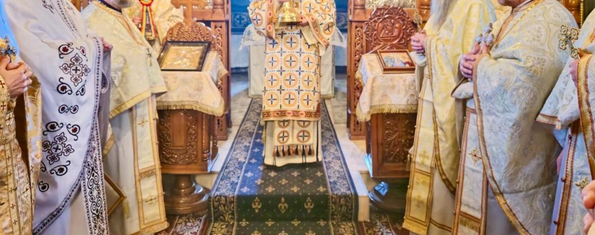 Credincioșii așteptați la slujba de priveghere pentru icoana făcătoare de minuni „Pantanassa”