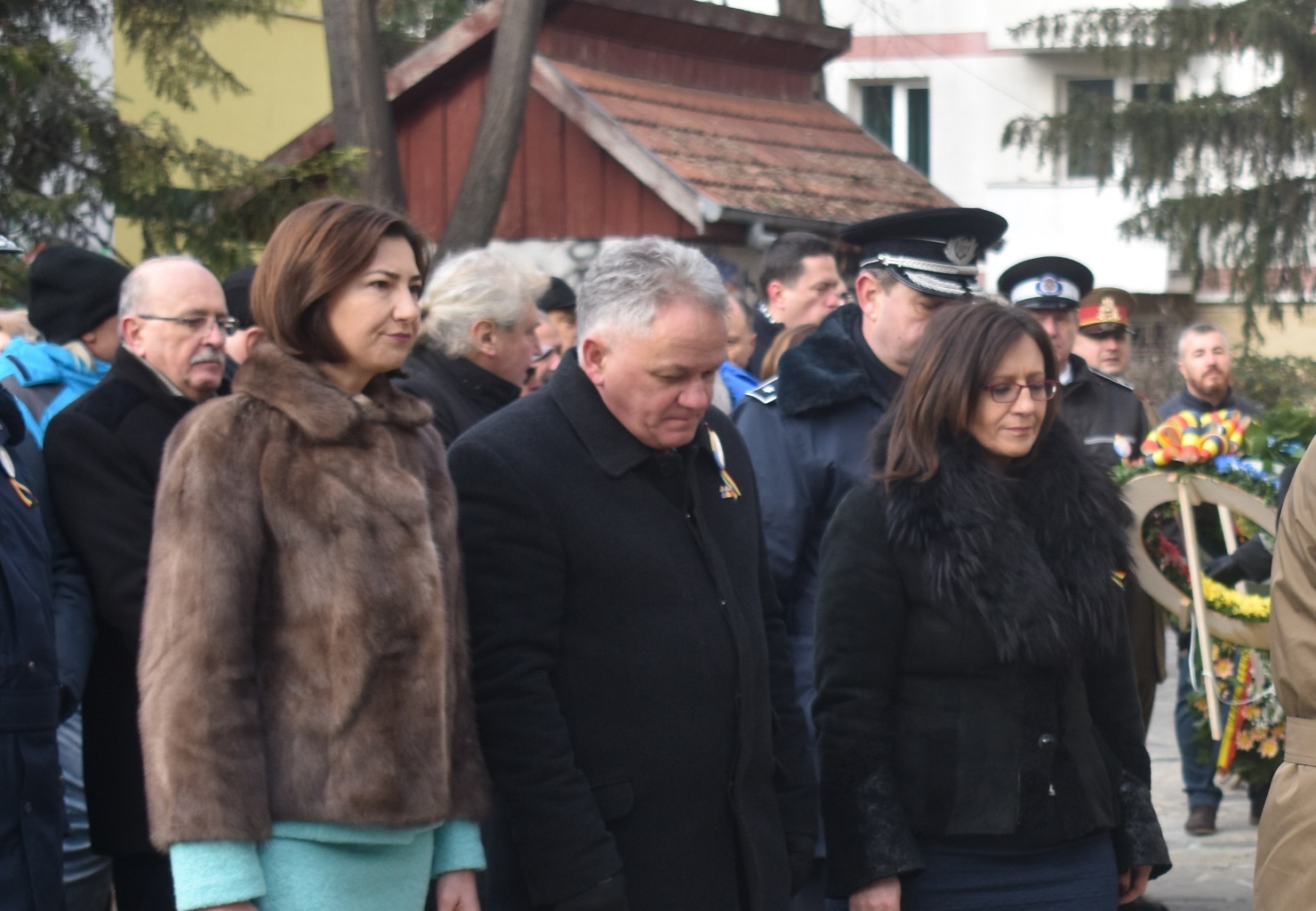 Negocieri în capitală: Prefectul parchează în curtea PNL, una dintre subprefecte pleacă acasă 