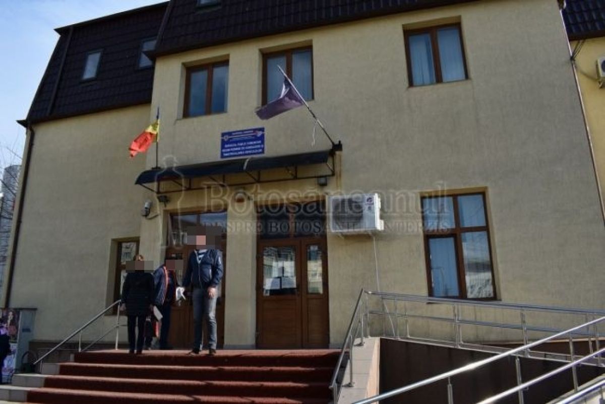 CHESTIONARE la Serviciul de Permise, prefectul a dezvăluit cât de mulțumiți sunt botoșănenii de această instituție – VIDEO 