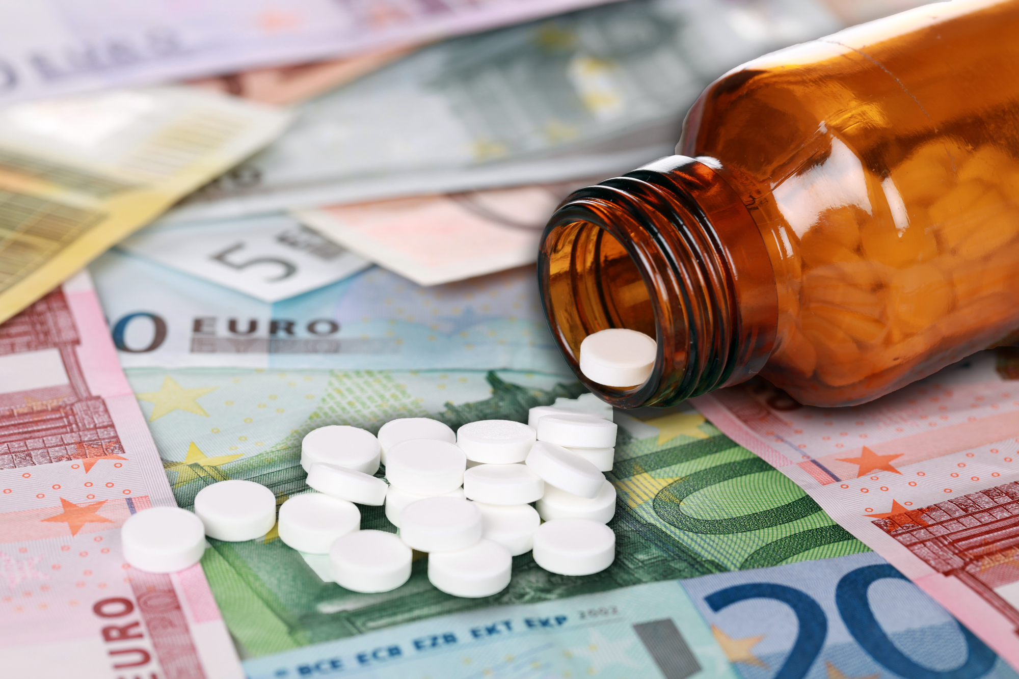 CNAS, acuzată că vrea să scumpească medicamente esențiale pentru milioane de români: „Este inadmisibil!”