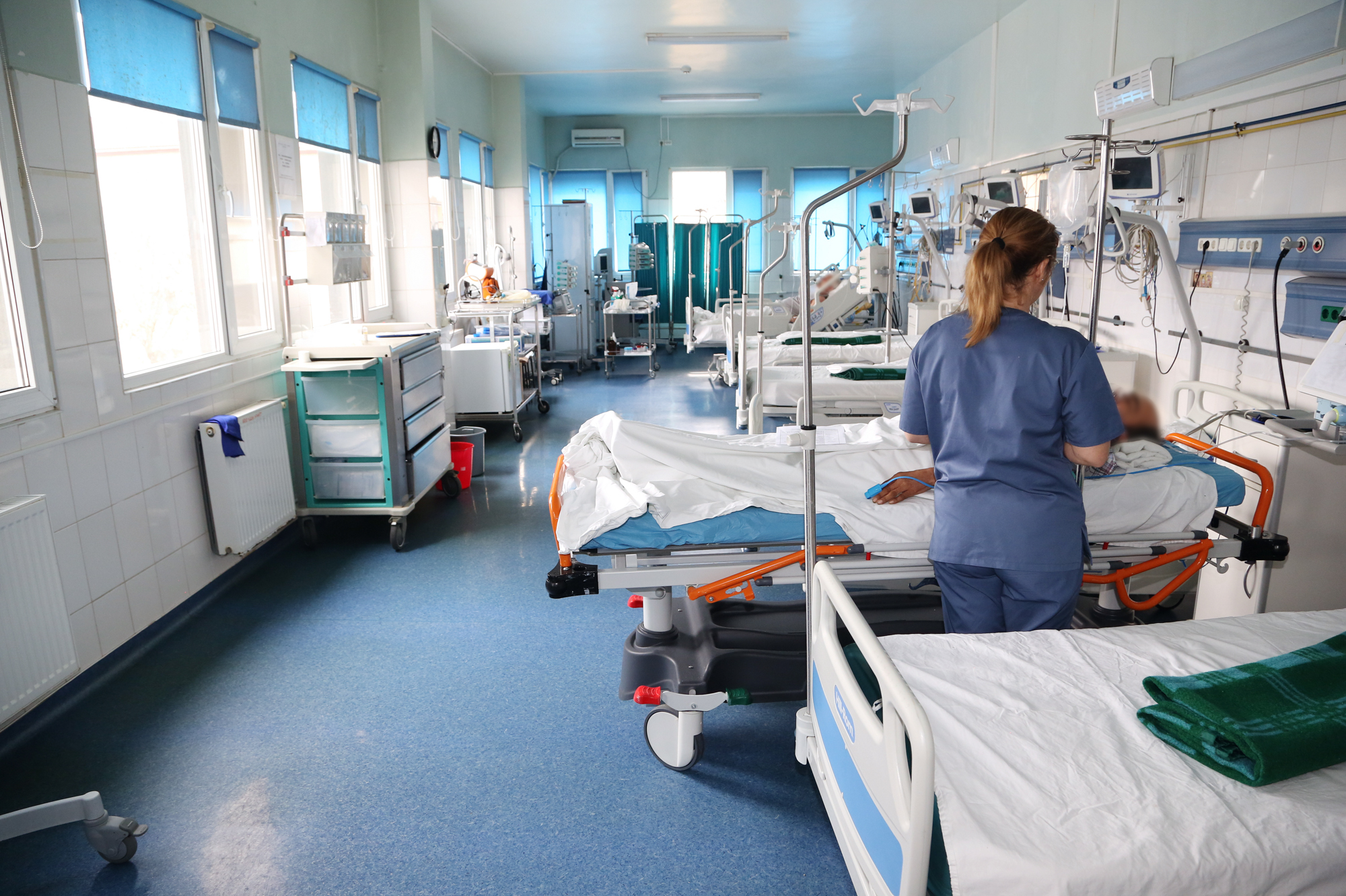 Schimbări majore la Ministerul Sănătății: Cine va plăti tratamentele costisitoare pentru bolnavii cronici?