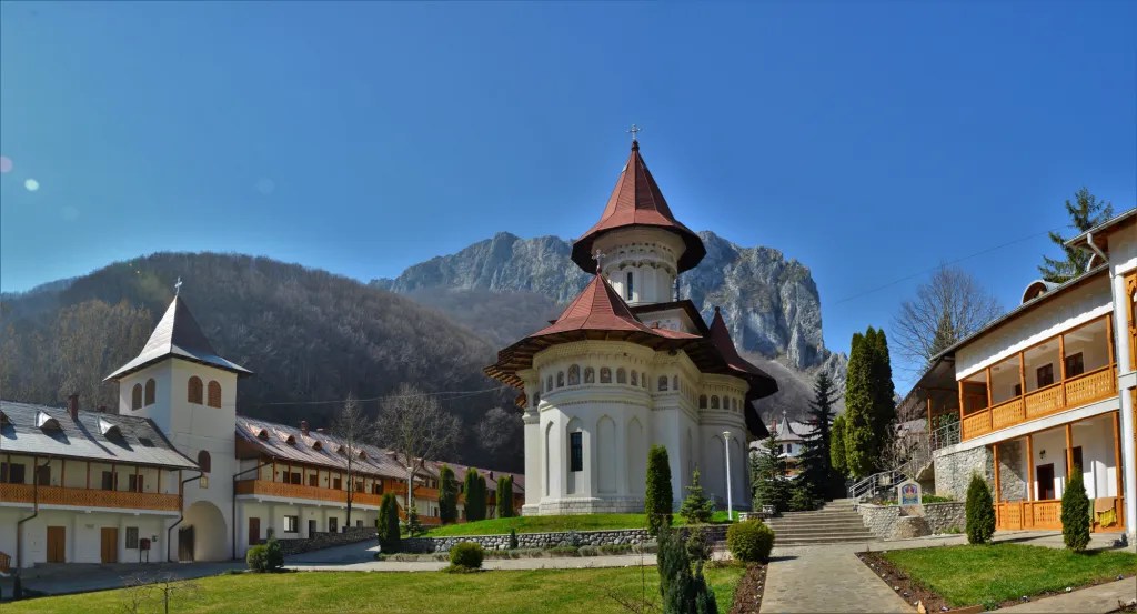 România, în declin demografic: Localități unde s-au născut doar 3 copii în ultimii 5 ani