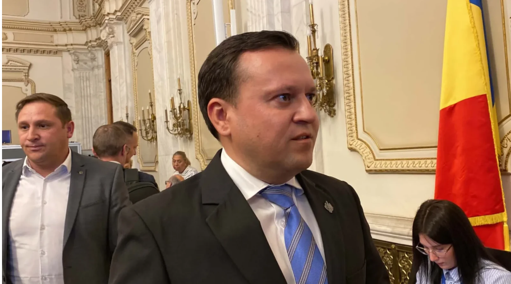 silegeanu sfideaza ordinele partidului