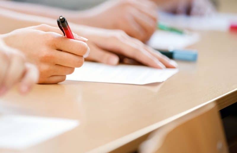 Simulare cu emoții pentru elevii de clasa a VIII-a: Astăzi are loc prima probă 