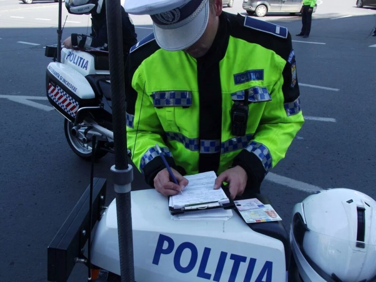 sofer amendat cu1.000 de lei.j