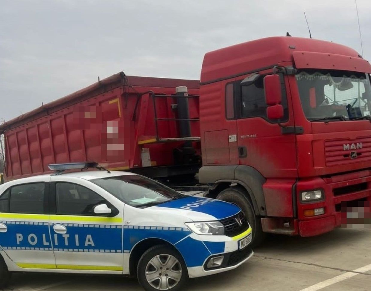 sofer de tir amendati de politistii botosaneni.