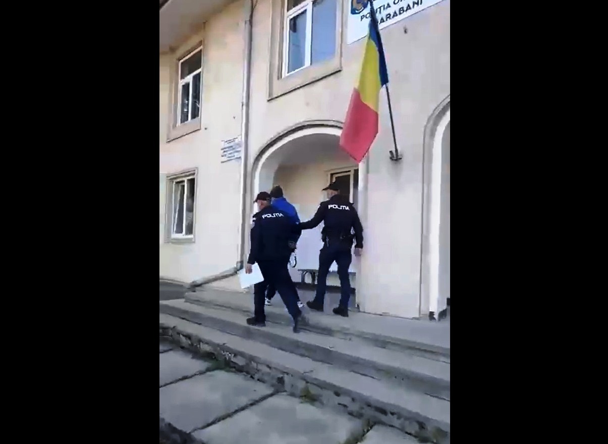 sofer retinut la darabani