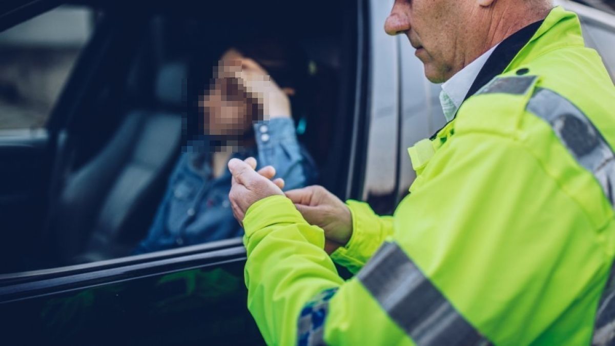 FILTRE rutiere pe străzile din Botoșani: Șoferi băuți și permise reținute de polițiști