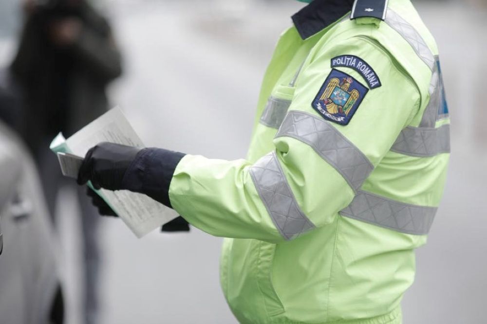 Polițiștii au răscolit Dorohoiul în ajun de Bobotează, șoferii au dat de necaz 