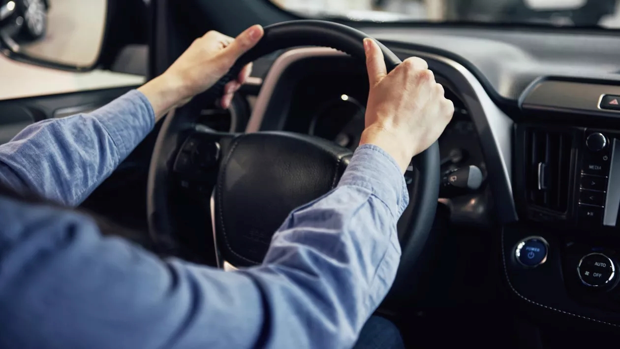 Șoferii din Botoșani pot verifica online dacă au permisul suspendat și punctele de penalizare