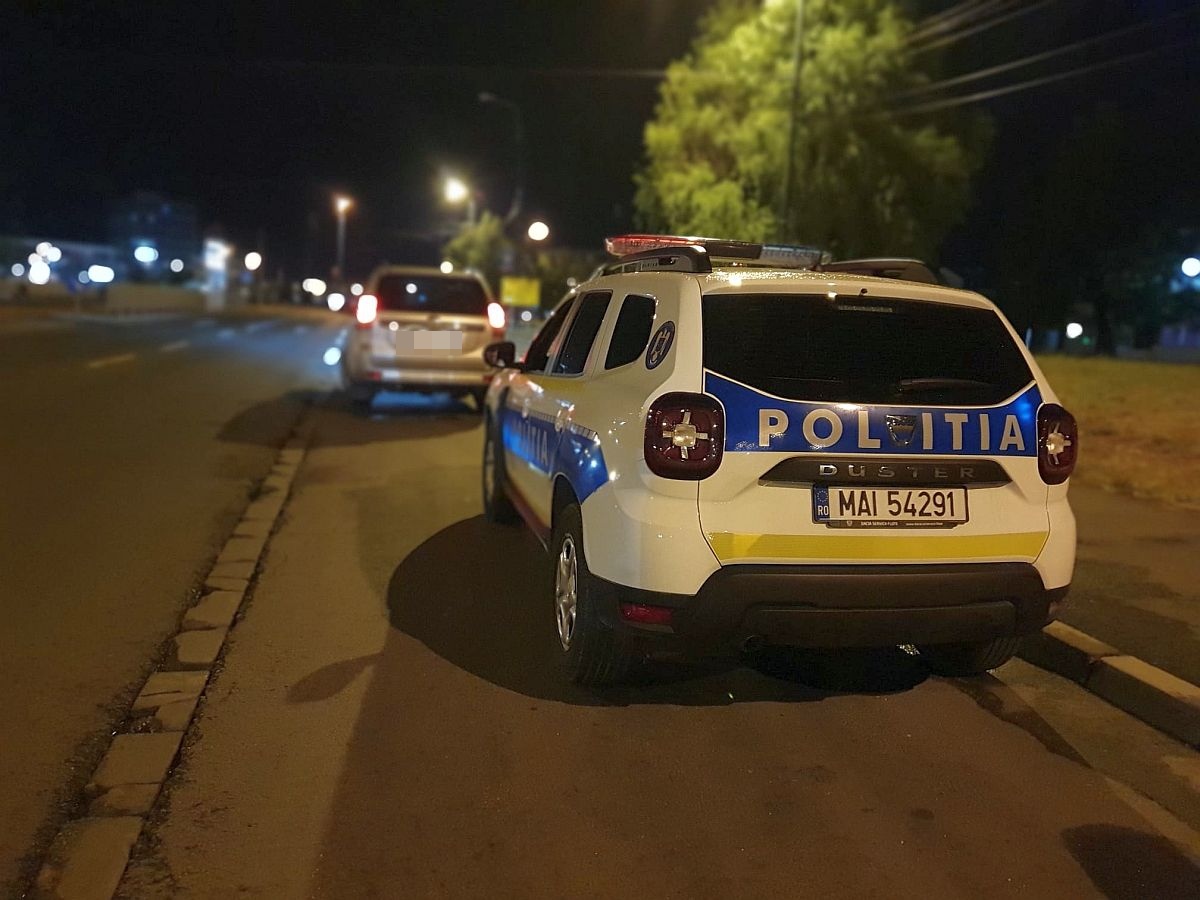 soferita beata la volan.