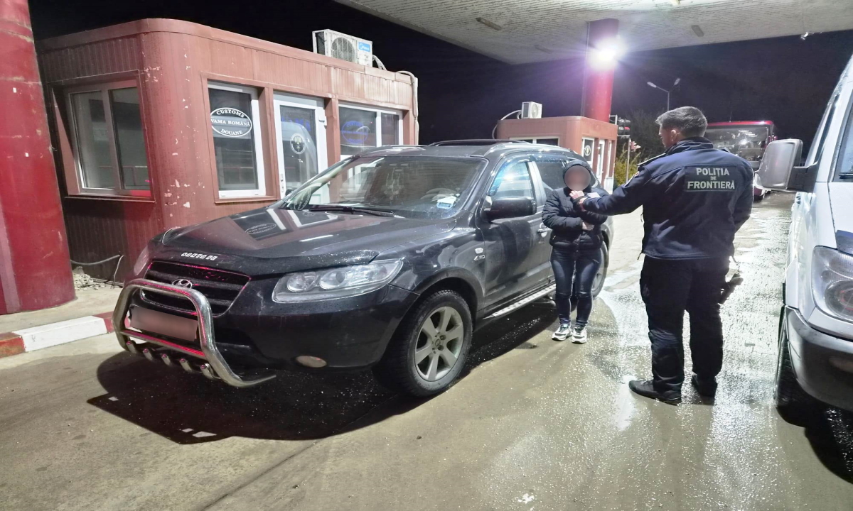 soferita prinsa cu falsuri la vama