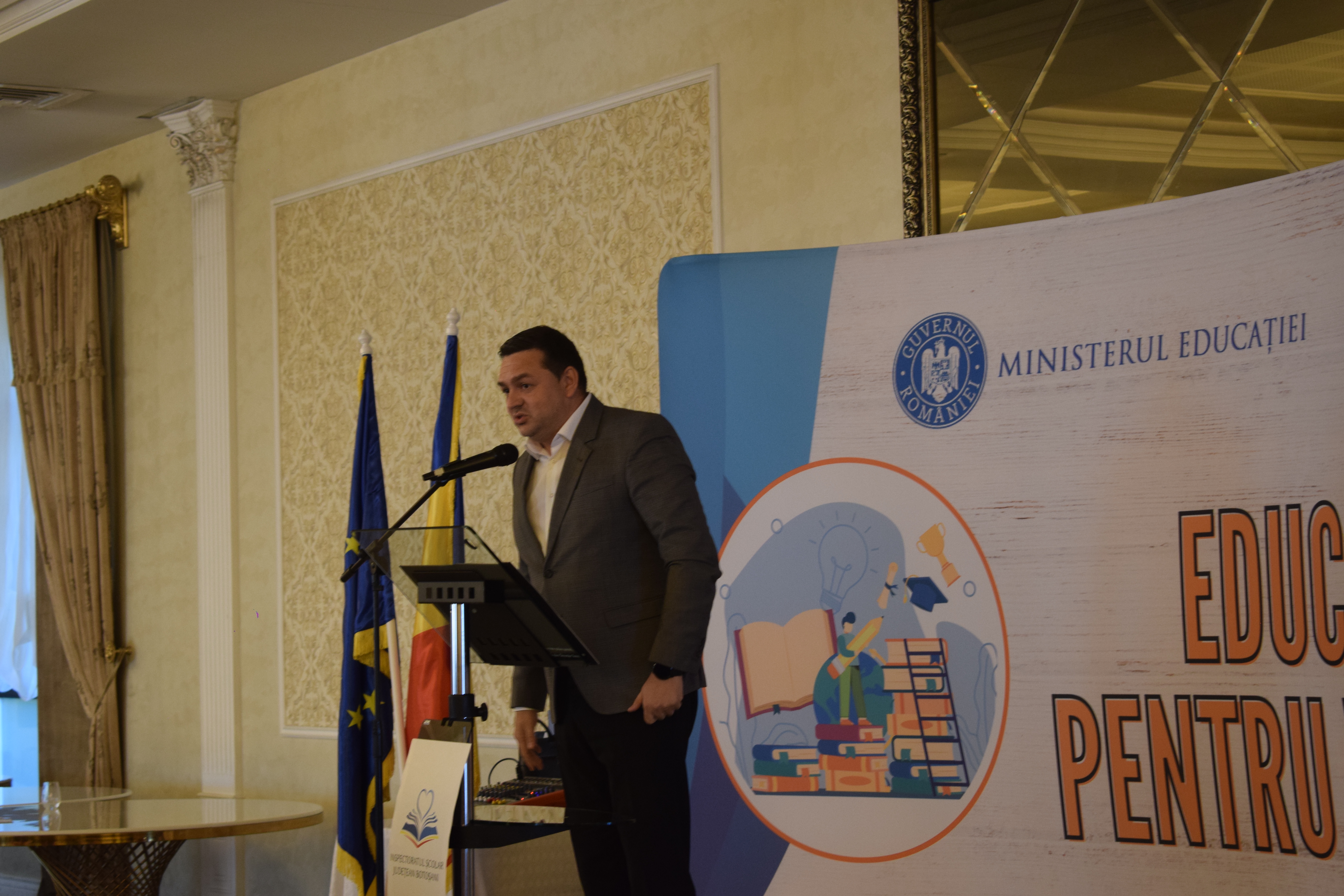 Prefectul Sorin Cornilă, cu ușa deschisă pentru directorii de școli: Vă rog să apelați cu toată încrederea – VIDEO