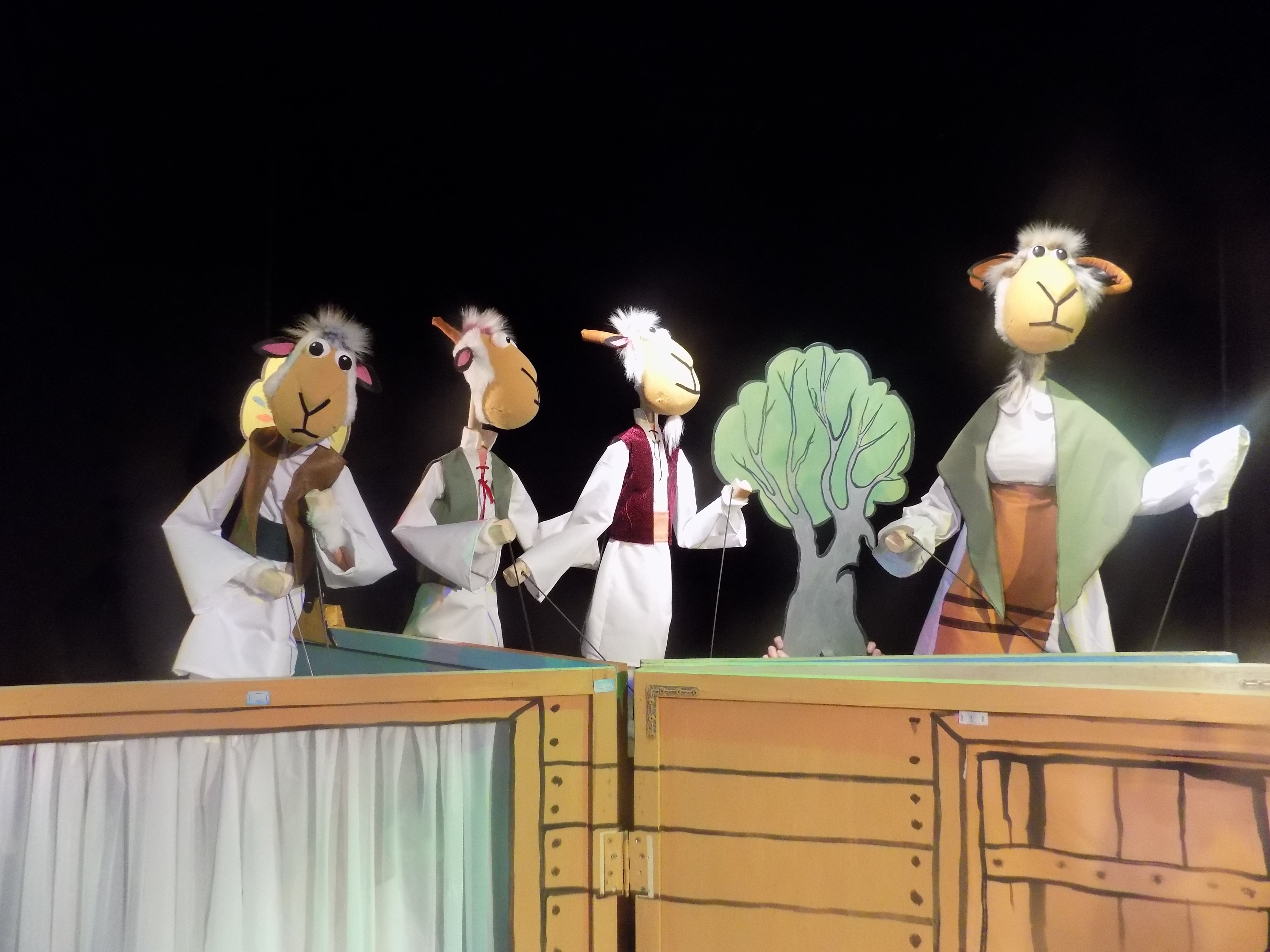 Spectacolul „Capra cu trei iezi” readuce magia copilăriei pe scena Teatrului „Vasilache”