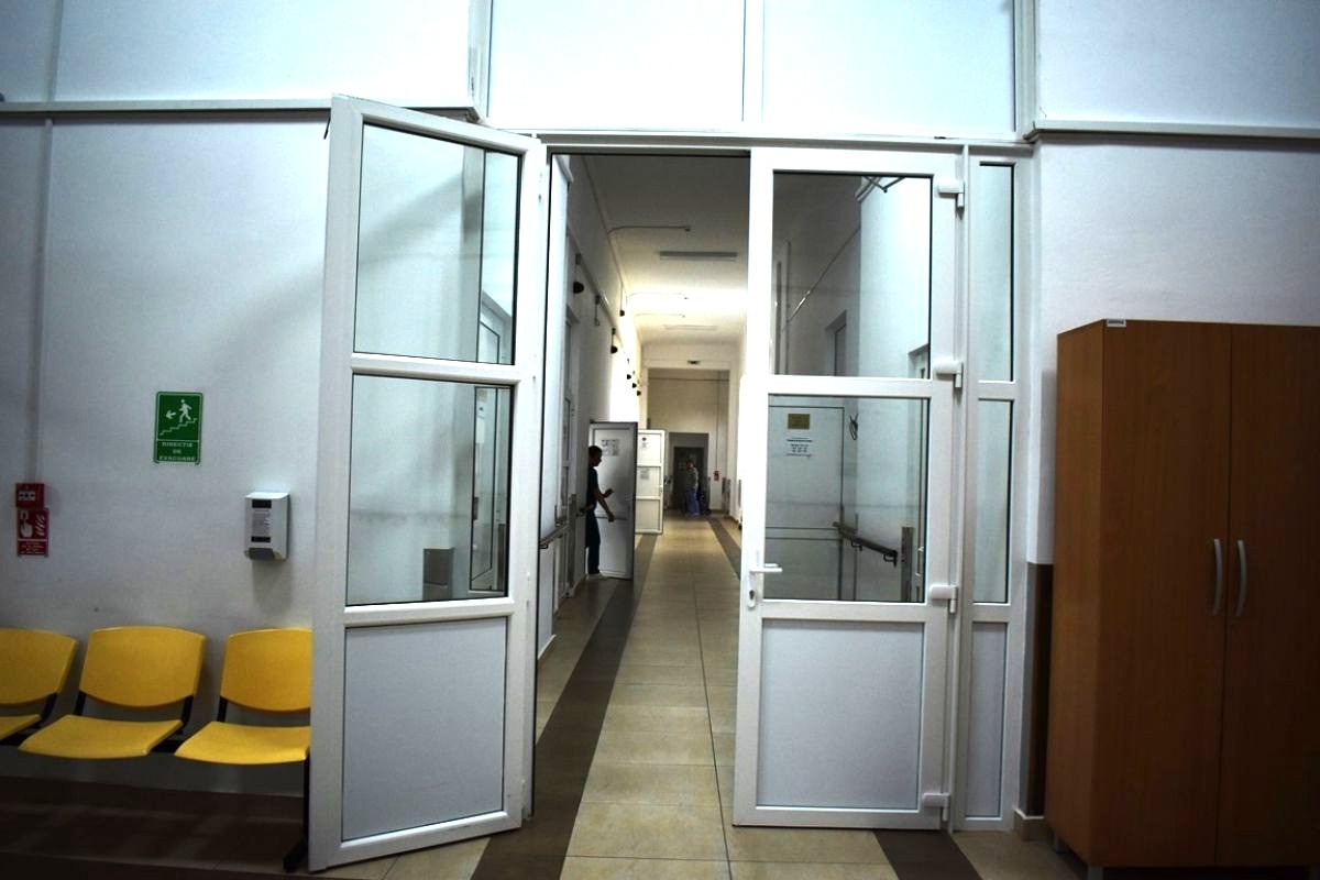 Concurs la spitalul orașului cu 24 de candidați 