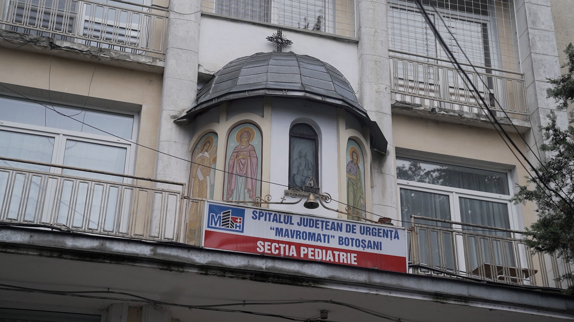 Botoșăneancă, mamă a nouă copii internată în spital are nevoie de lucruri de igienă și haine