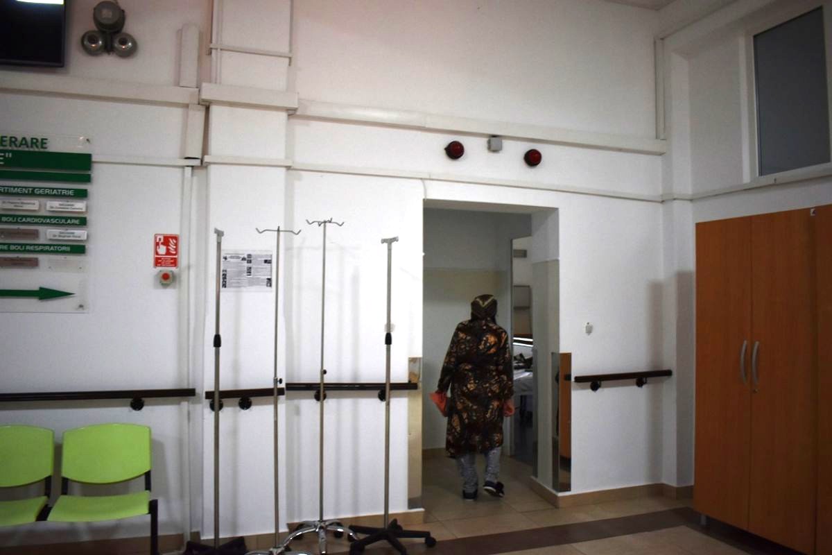 posturi de ingrijitoare la spitalul de recuperare