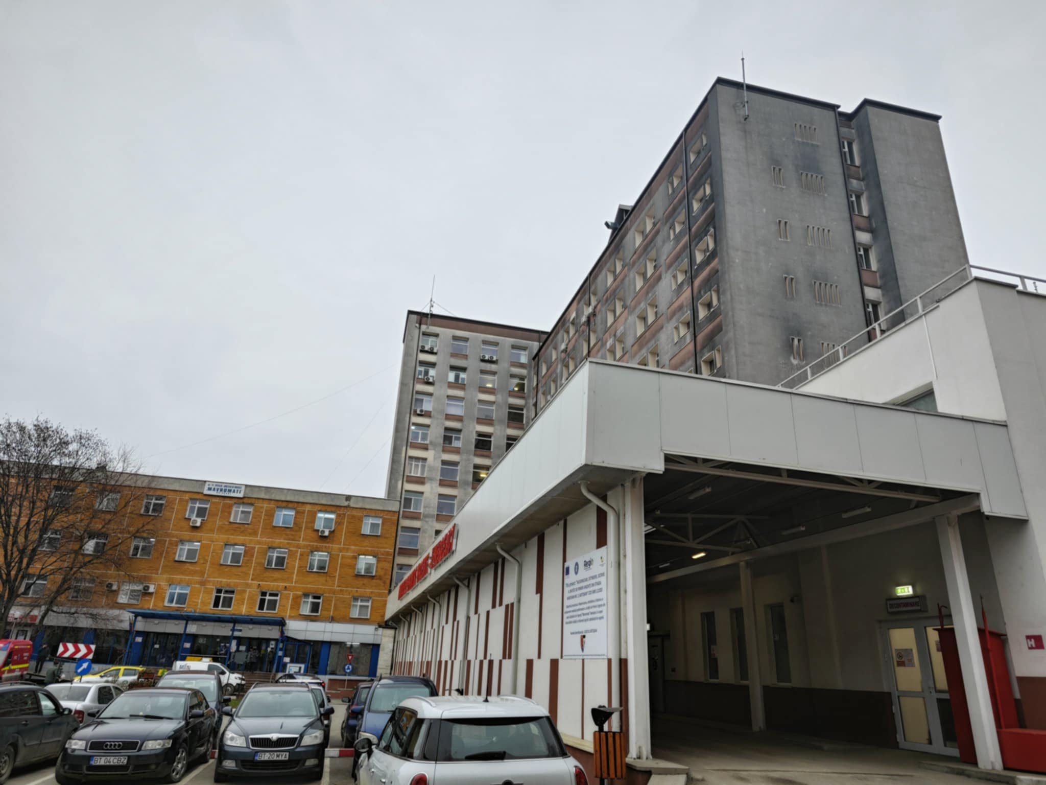 Aproape 150.000 de euro! Bătăușii și șoferii fac gaură în bugetul Spitalului Județean, bani de primit tocmai din 2016 