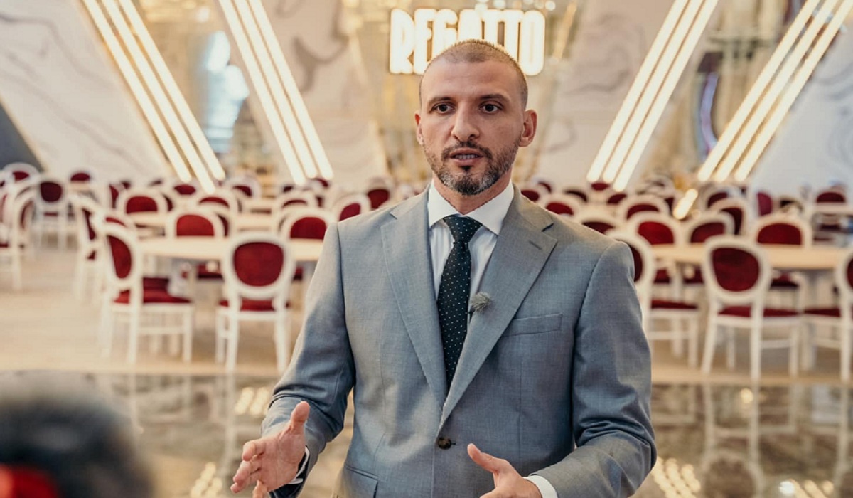 Ștefan Mandachi și-ar fi amenințat iubita cu moartea, femeia cere ordin de protecție: A luat un cuțit și de față cu fetița  