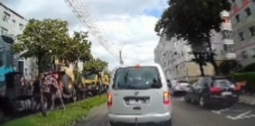 Bătaie pe Împărat Traian: Patru bărbați din Botoșani și Suceava s-au luat la pumni – VIDEO 