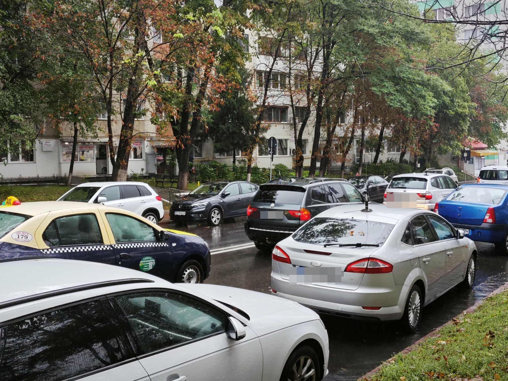 CÂT de aglomerat este traficul la Botoșani: TIMPUL pierdut de șoferi pe străzi 