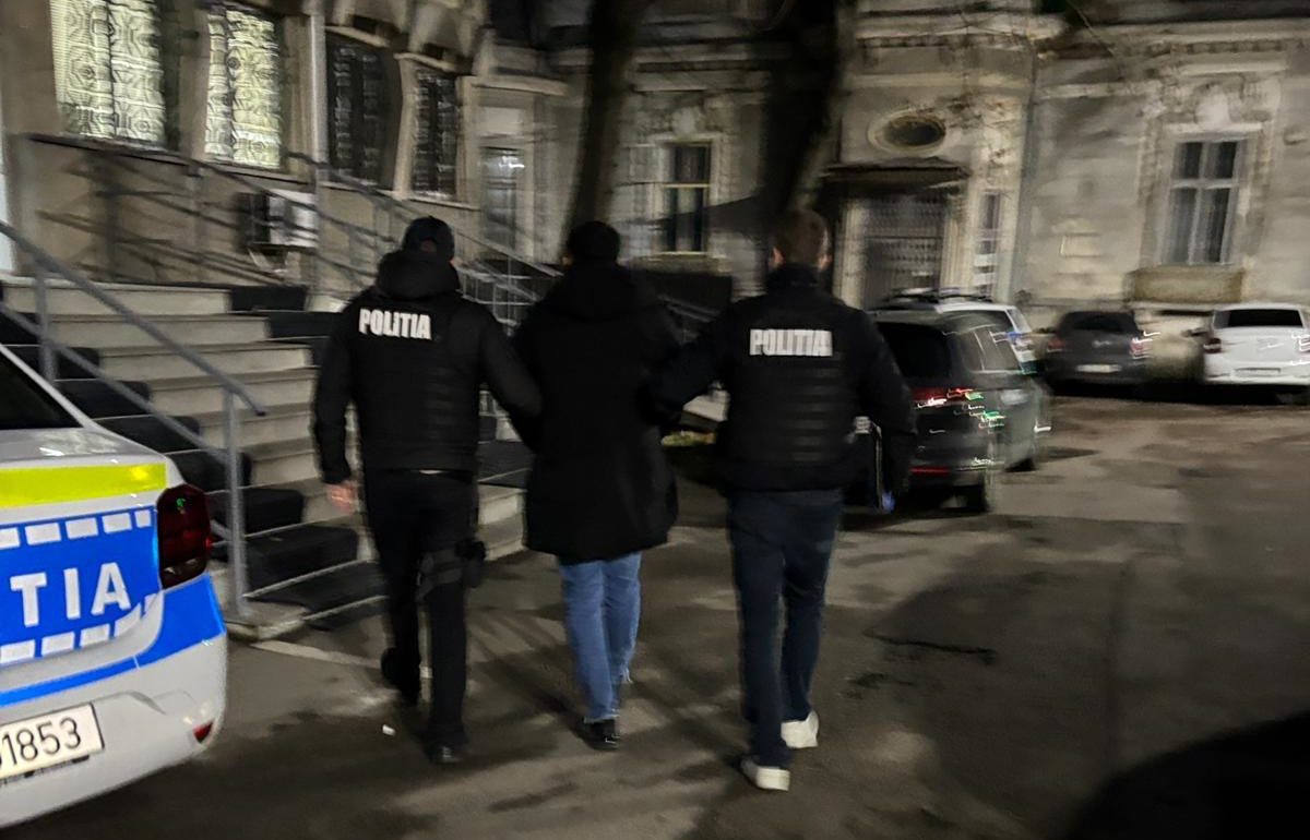 Șofer mort de beat dat jos de la volan și dus direct în arest 