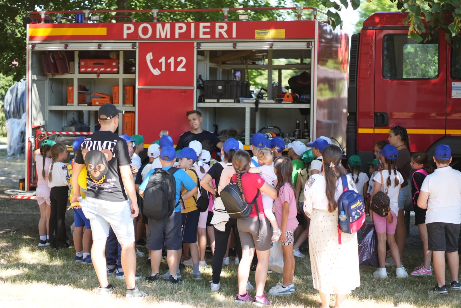„Vara pe uliță” cu 120 de copii și pompierii botoșăneni 