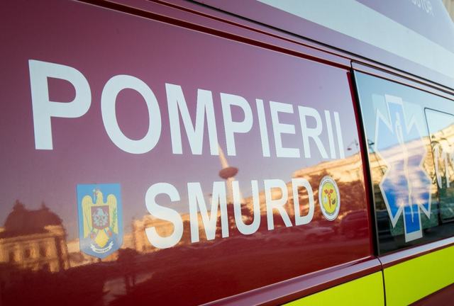 Tânăr de 23 de ani mort după ce s-a electrocutat pe un stâlp
