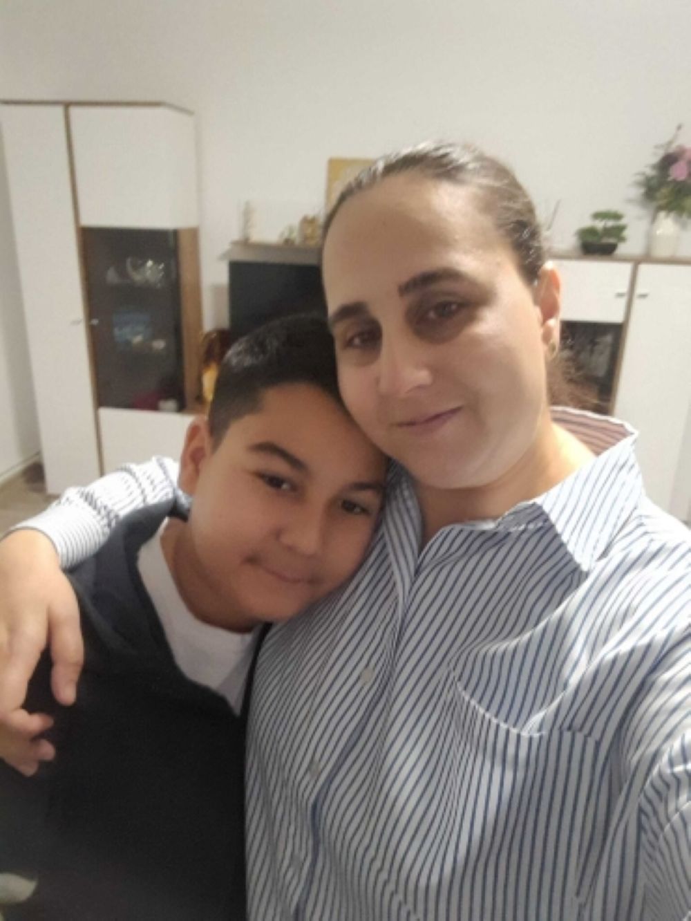 O mamă a doi băieți are nevoie de ajutor: Raluca nu cere milă 