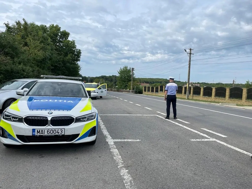 Taximetriști din Botoșani AMENDAȚI de polițiști după o acțiune în trafic
