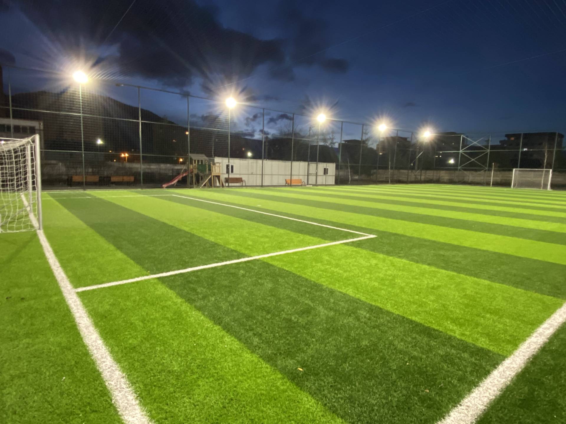 Decizie importantă: Elevii LPS Botoșani pot folosi gratuit două terenuri din oraș