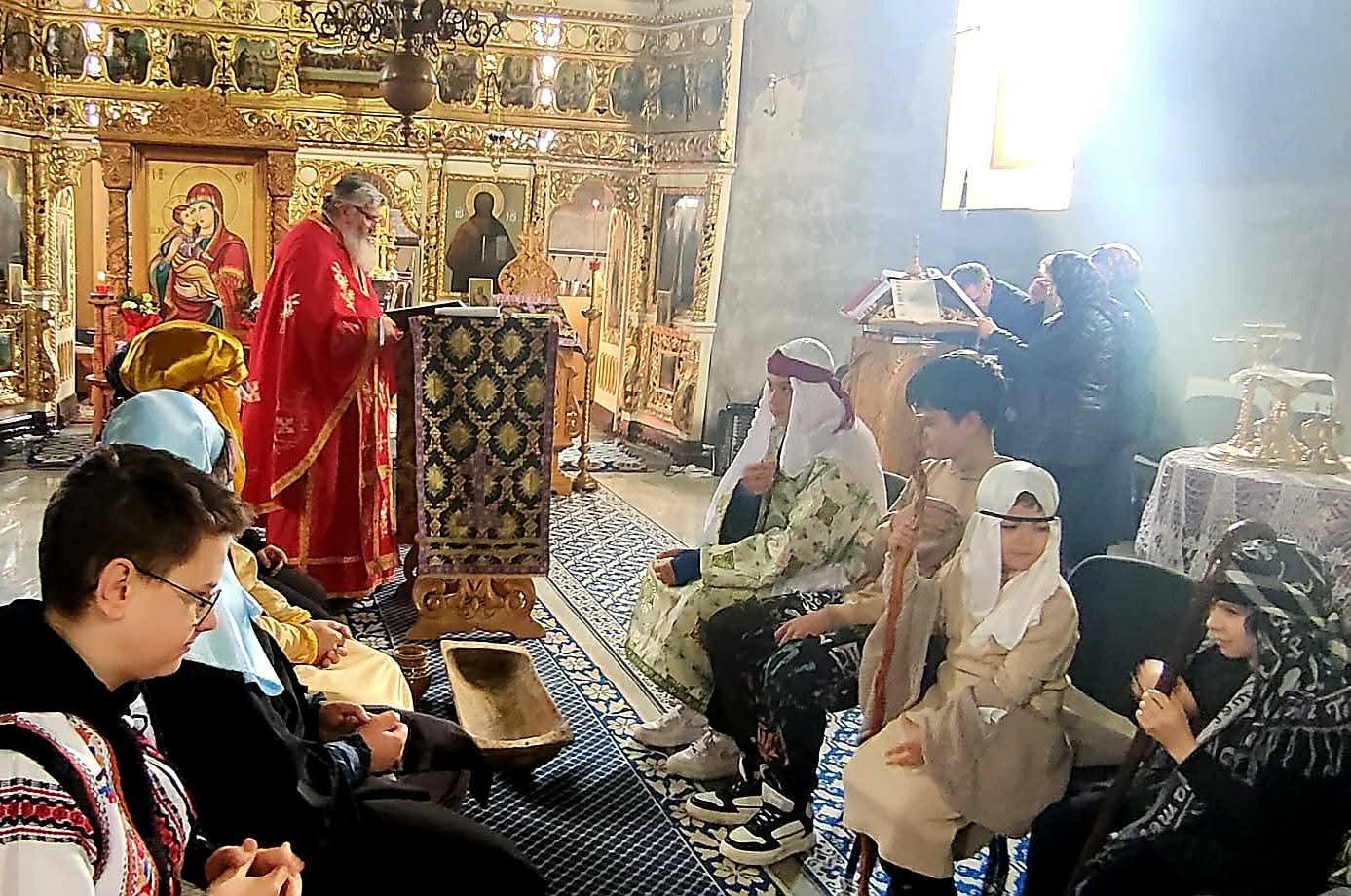 copii la ionaseni in biserica